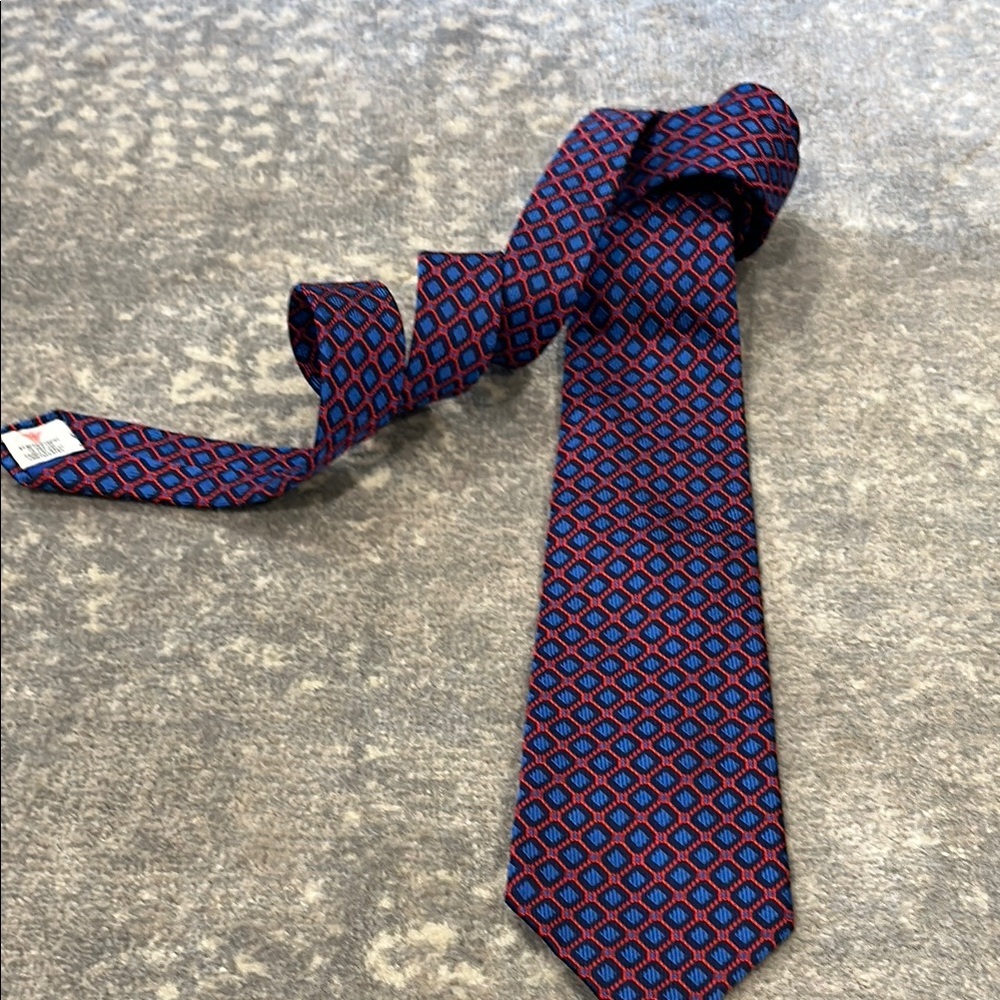 Turnbull & Asser Elegant Blue and Red Patterned Tie - Picture 4 of 7